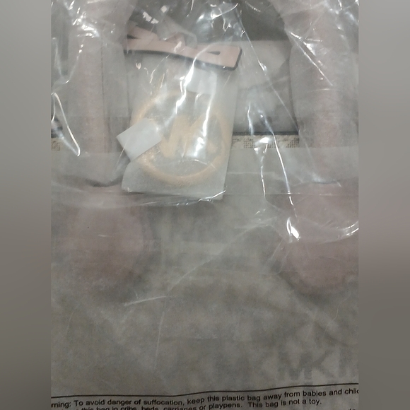 MICHAEL KORS Mercer X-Small Mini Pebbled Leather Crossbody Powder Blush NWT - Picture 15 of 16